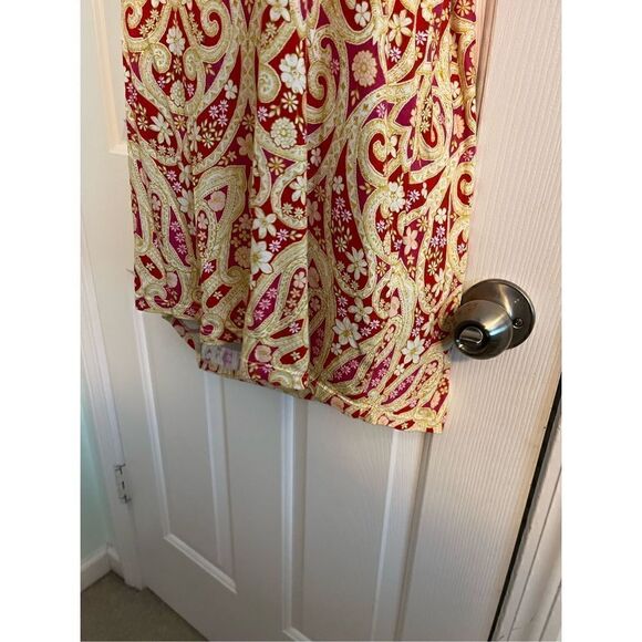 Rose & Olive Hi-Low Tank Top. Size 8. Cute back. Red and Gold - Picture 5 of 6